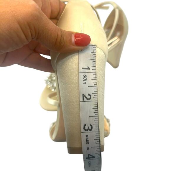 Women's Bagley Mischka Clara Embellished Block Heel Sandals Heels 7 See Videi - Picture 11 of 16